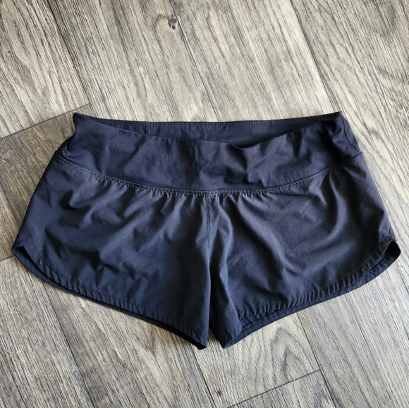 Vuori Omni Performance Black Athletic Shorts - Picture 9 of 12